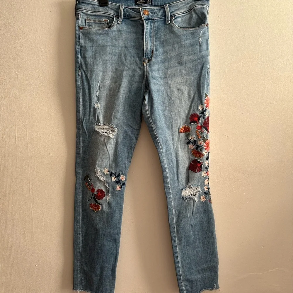 Abercrombie & Fitch Light Blue Embroidered Skinny Jeans